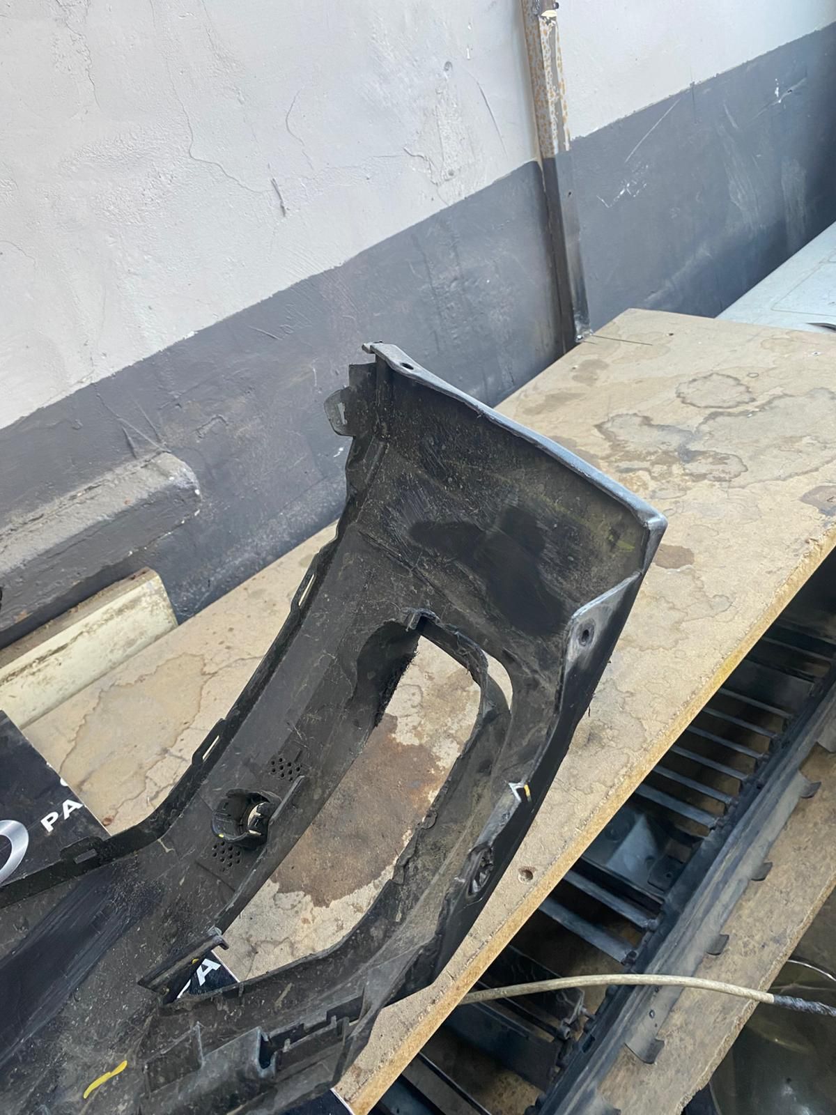 DAC�A SANDERO 3 ARKA TAMPON ALT EK